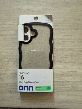 onn Wavy Grip Glitter iPhone 16 Case with Black Trim